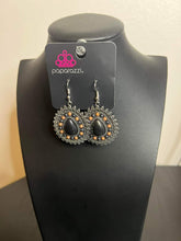 Load image into Gallery viewer, Sagebrush Sabbatical - Black Earring
